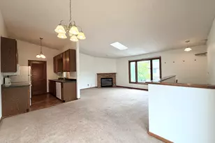 1848 Kerrybrook Ct, Sycamore, IL 60178 - Photo 14