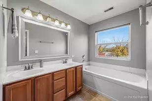 3302 Bromley Ln, Aurora, IL 60502 - Photo 14