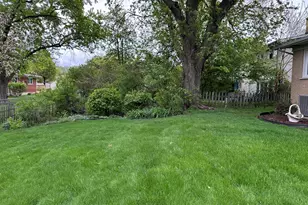 821 W Manor Ct, Glenwood, IL 60425 - Photo 52