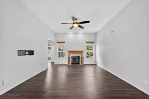 3624 Creekside Ct, Winthrop Harbor, IL 60096 - Photo 6