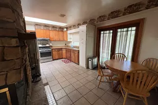 816 N 11th St, Rochelle, IL 61068 - Photo 4