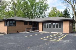 173 Thomas Ct, Wauconda, IL 60084 - Photo 1