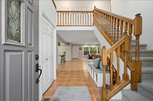 5844 Capri Ln, Morton Grove, IL 60053 - Photo 2