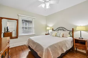 821 N Grove Ave, Oak Park, IL 60302 - Photo 12