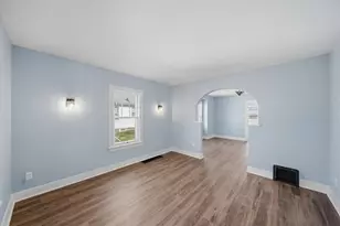 507 W 12th St, Sterling, IL 61081 - Photo 6