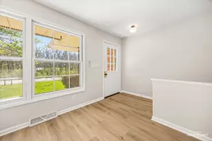 8N486 Thomas Rd, Hampshire, IL 60140 - Photo 2