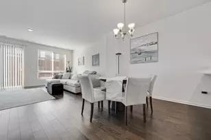 2317 Alumni Dr, Schaumburg, IL 60173 - Photo 6