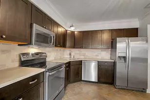 1002 Castilian Ct, Glenview, IL 60025 - Photo 6