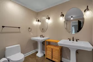 1002 Castilian Ct, Glenview, IL 60025 - Photo 12