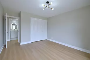 945 E Kenilworth Ave, Palatine, IL 60074 - Photo 32