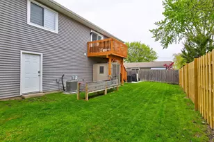 4721 Huntington Blvd, Hoffman Estates, IL 60192 - Photo 32