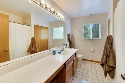 527 W Mara Lynn Court, Round Lake, IL 60073 - Photo 26