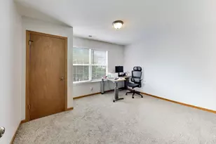 527 W Mara Lynn Ct, Round Lake, IL 60073 - Photo 24