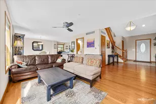 727 Lisa Rd, West Dundee, IL 60118 - Photo 6