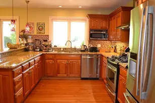 1835 Silverwillow Dr, Glenview, IL 60025 - Photo 4