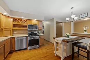 15602 Violet Ct, Orland Park, IL 60462 - Photo 4