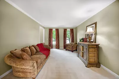 852 Sunrise Drive, South Elgin, IL 60177 - Photo 4