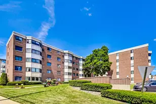 5500 Lincoln Ave, Morton Grove, IL 60053 - Photo 2