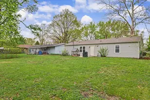 2405 Lawndale Dr, Champaign, IL 61821 - Photo 20