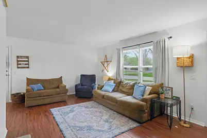 2405 Lawndale Drive, Champaign, IL 61821 - Photo 4