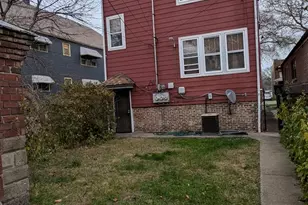 8112 S Exchange Ave, Chicago, IL 60617 - Photo 30