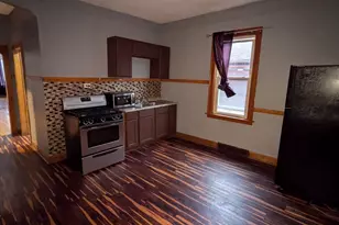 8112 S Exchange Ave, Chicago, IL 60617 - Photo 2