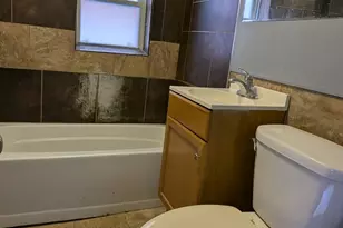 8112 S Exchange Ave, Chicago, IL 60617 - Photo 8