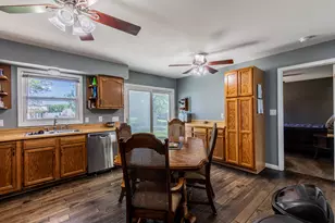 209 Brown St, Earlville, IL 60518 - Photo 10