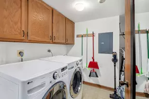 10985 S 84th Ave, Palos Hills, IL 60465 - Photo 18