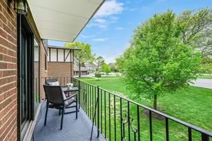 10985 S 84th Ave, Palos Hills, IL 60465 - Photo 6