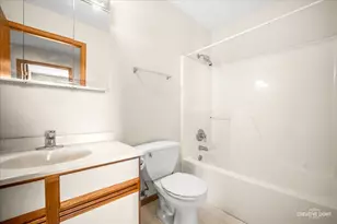 1352 Cunat Ct, Lake in the Hills, IL 60156 - Photo 14