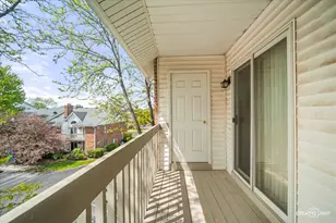 1352 Cunat Ct, Lake in the Hills, IL 60156 - Photo 16