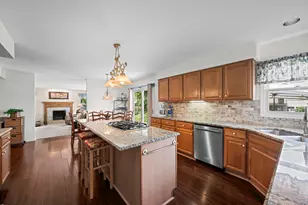5250 Morningview Dr, Hoffman Estates, IL 60192 - Photo 16