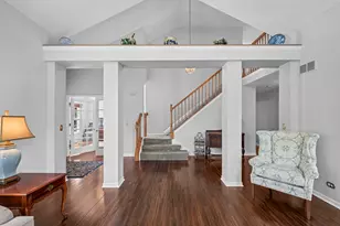 5250 Morningview Dr, Hoffman Estates, IL 60192 - Photo 12