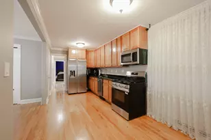 8711 Hamlin Ave, Skokie, IL 60076 - Photo 12