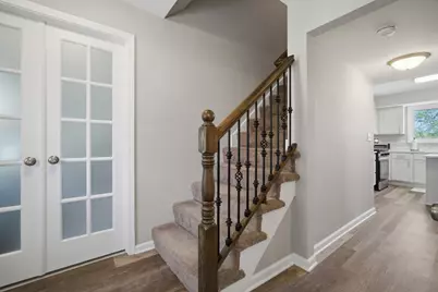 221 Stafford Drive, Mundelein, IL 60060 - Photo 2