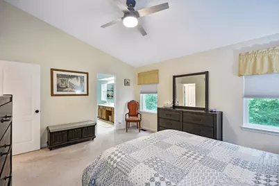 627 N Charter Hall Drive, Palatine, IL 60067 - Photo 18