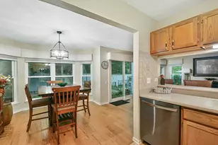 627 N Charter Hall Dr, Palatine, IL 60067 - Photo 14