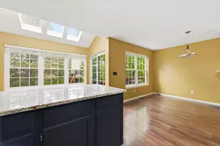 1236 Alexandria Ct, Geneva, IL 60134 - Photo 8