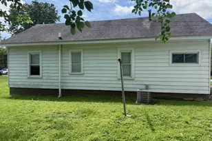 900 E Browning St, Marion, IL 62959 - Photo 4