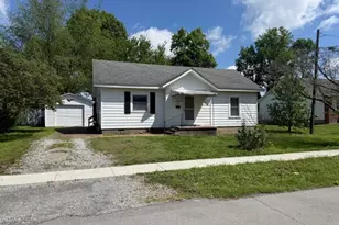 900 E Browning St, Marion, IL 62959 - Photo 2