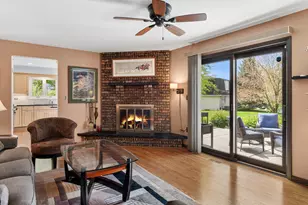 913 Andermann Ln, Darien, IL 60561 - Photo 6