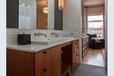 2145 W McLean Avenue, Chicago, IL 60647 - Photo 38