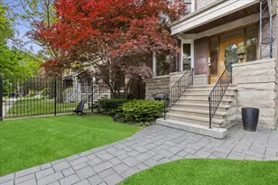 4216 N Winchester Ave, Chicago, IL 60613 - Photo 2