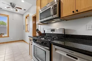 4216 N Winchester Ave, Chicago, IL 60613 - Photo 16
