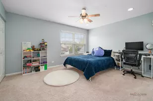 258 Colonial Dr, Vernon Hills, IL 60061 - Photo 22
