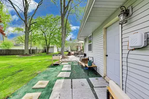 9 Johnathan Rd, Lake Zurich, IL 60047 - Photo 28