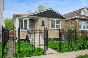 1418 N Waller Ave, Chicago, IL 60651 - Photo 1