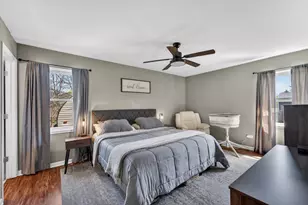 225 Cavin Ave, Winthrop Harbor, IL 60096 - Photo 6