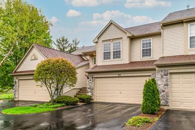 71 W Chatham Lane #19-2, Round Lake, IL 60073 - Photo 2